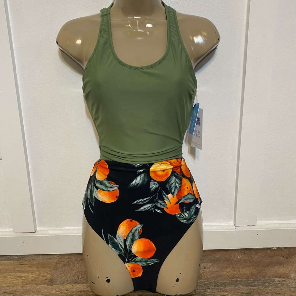NWT Cupshe • Cut-out back one piece swimsuit